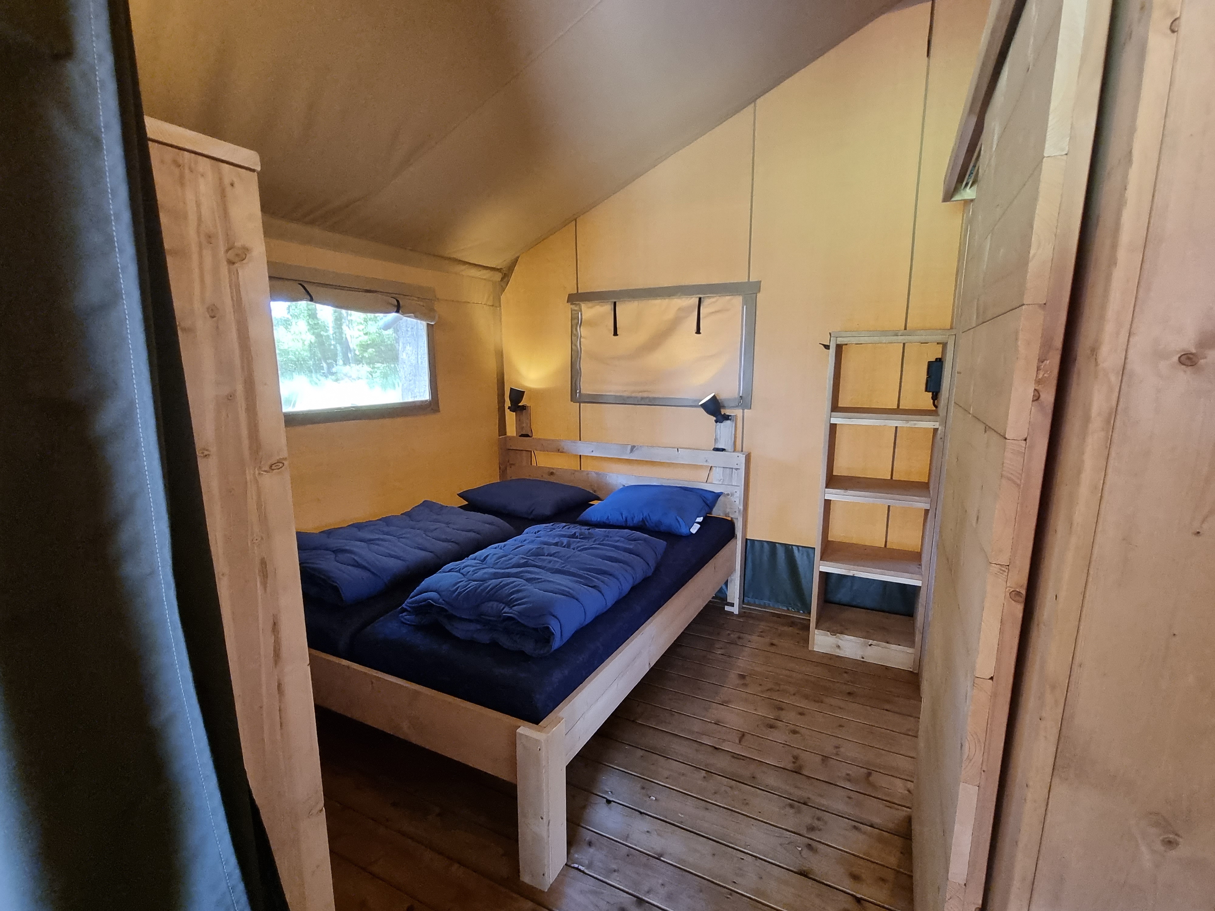 Luxe safaritent met badkamer in Drenthe